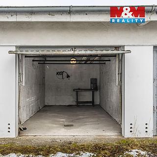 Prodej garáže 19 m&sup2; Hradec Králové