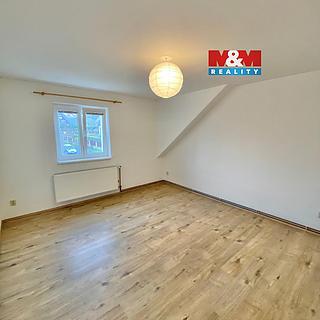 Pronájem bytu 2+kk 48 m&sup2; Děčín