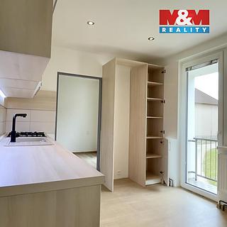 Pronájem bytu 4+1 88 m&sup2; Petrovice