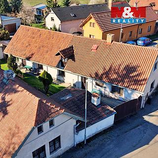 Prodej rodinného domu 89 m² Dvory