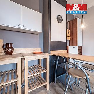 Prodej bytu 1+kk a garsoniéry 29 m² Kolín, Sluneční