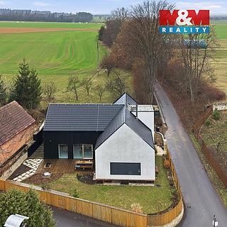 Prodej rodinného domu 377 m&sup2; Újezdec