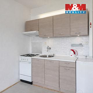 Pronájem bytu 1+1 38 m² Luby, Tovární