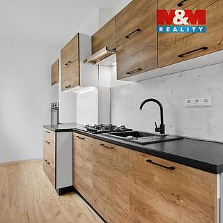 Pronájem bytu 2+1 57 m² Tanvald, Sportovní