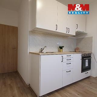 Pronájem bytu 2+1 50 m&sup2; Plesná