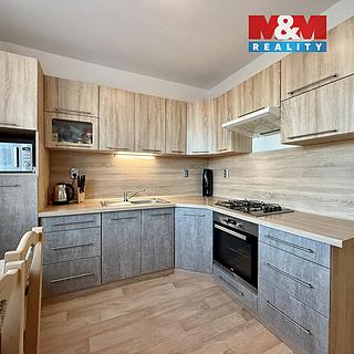 Pronájem bytu 3+1 73 m² Budišov nad Budišovkou, Na Sídlišti
