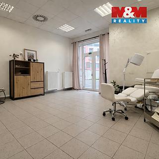 Pronájem obchodu 48 m&sup2; Poděbrady