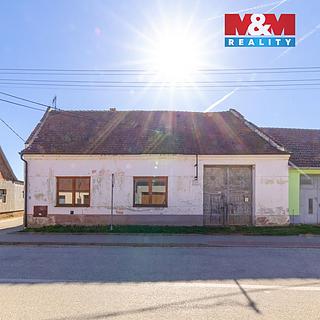 Prodej rodinného domu 160 m&sup2; Pouzdřany