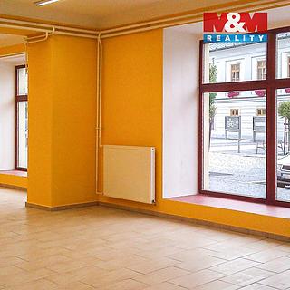 Pronájem obchodu 335 m² Jeseník, Masarykovo nám.