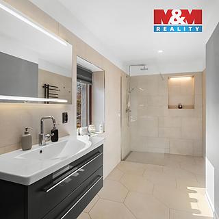 Prodej rodinného domu 228 m&sup2; Pchery