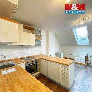 Prodej rodinného domu 246 m&sup2; Slaný