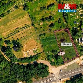 Prodej stavební parcely 1 728 m² Žalhostice