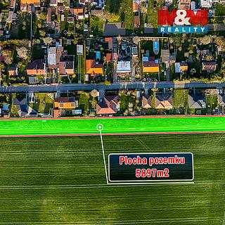Prodej stavební parcely 5897 m&sup2; Moravany