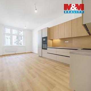Prodej bytu 3+kk 72 m&sup2; Karlovy Vary