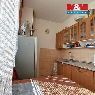 Prodej bytu 3+1 62 m² Hustopeče, Masarykovo nám.