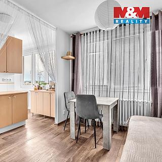 Prodej bytu 3+kk 60 m² Pardubice Polabiny, Prodloužená