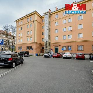 Prodej bytu 4+kk 97 m² Ostrava Poruba, 17. listopadu