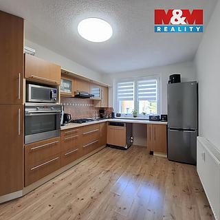Pronájem bytu 2+1 58 m&sup2; Ostrov