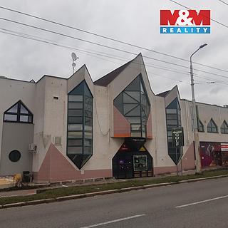 Pronájem obchodu 1230 m&sup2; Pardubice