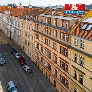 Prodej bytu 2+kk 35 m² Praha Smíchov, Grafická