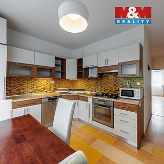 Prodej bytu 3+1 76 m&sup2; Sokolov