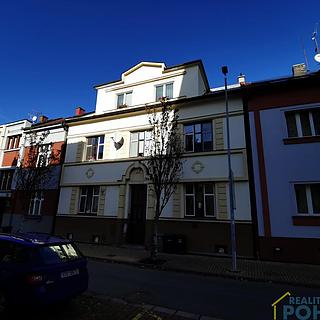 Pronájem bytu 2+1 60 m² Pardubice Zelené Předměstí, K Višňovce