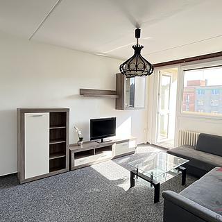 Pronájem bytu 3+1 61 m² Plzeň Doubravka, Na Dlouhých
