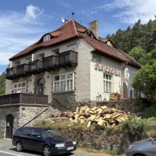 Prodej rodinného domu 365 m² Petrovice u Sušice