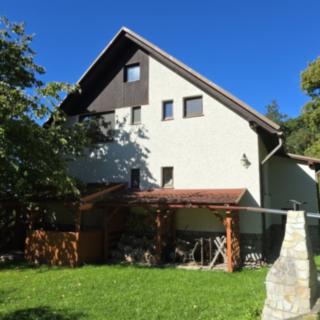 Prodej rodinného domu 200 m² Černá v Pošumaví Mokrá