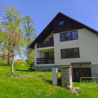 Prodej rodinného domu 200 m² Černá v Pošumaví