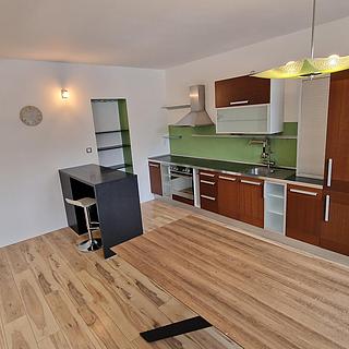 Pronájem bytu 2+kk 66 m² Cheb