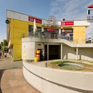 Pronájem restaurace 467 m² Praha Kobylisy, Klapkova