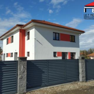 Pronájem rodinného domu 130 m² Měšice