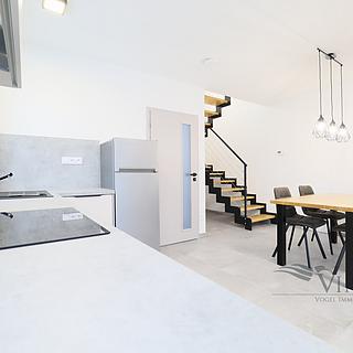 Pronájem bytu 3+kk 81 m&sup2; Horní Planá