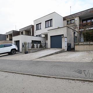 Prodej rodinného domu 79 m&sup2; Praha