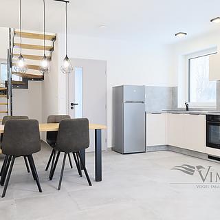 Pronájem bytu 3+kk 80 m&sup2; Horní Planá