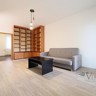 Pronájem bytu 3+1 78 m² České Budějovice 2, K. Chocholy