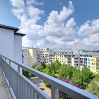 Pronájem bytu 3+kk 100 m² Praha