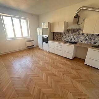 Pronájem bytu 3+kk 75 m² Praha Strašnice, Věšínova