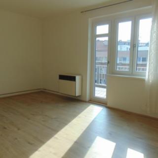 Pronájem bytu 1+kk a garsoniéry 35 m² Praha Nusle, Kloboučnická