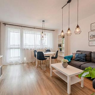 Pronájem bytu 3+1 77 m&sup2; Praha