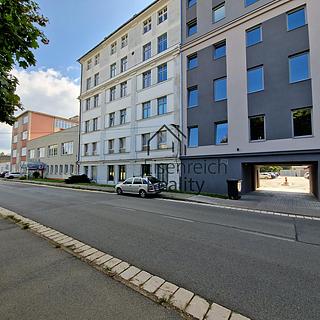 Pronájem kanceláře 250 m² Hradec Králové Nový, Na Brně