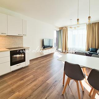 Pronájem bytu 2+kk 52 m&sup2; Praha