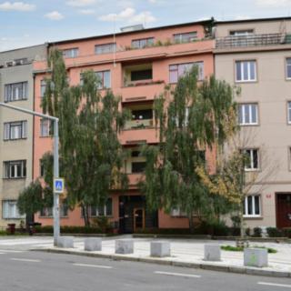 Pronájem bytu 1+kk a garsoniéry 32 m² Praha, Ruská