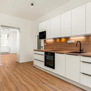 Pronájem bytu 2+1 76 m² Praha