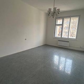 Pronájem bytu 1+1 38 m&sup2; Praha