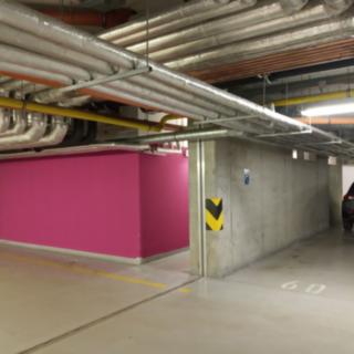 Pronájem parkovacího místa 13 m² Praha
