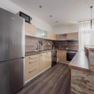 Pronájem bytu 2+kk 57 m² Hradec Králové, Okružní