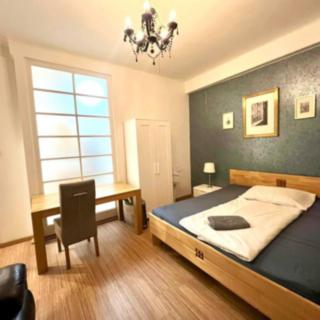 Pronájem bytu 2+1 75 m² Praha