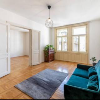 Pronájem bytu 3+1 110 m² Praha